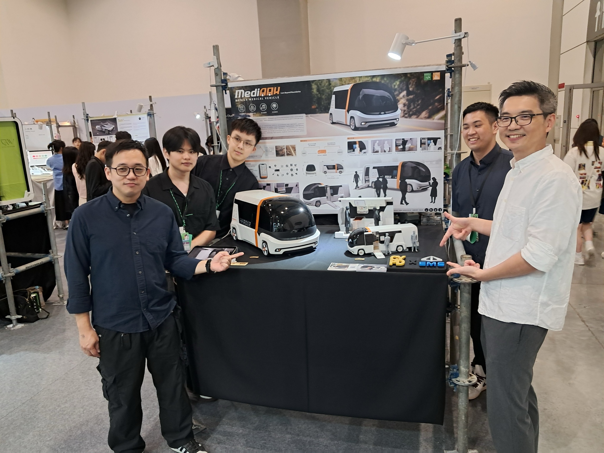 中華汽車、中原大學打造【MediARK 行動醫療車】